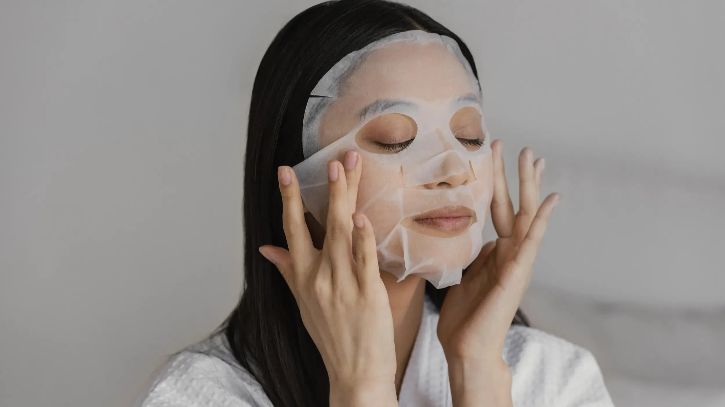 The Amazing Benefits of Sheet Masks for Oily Skin