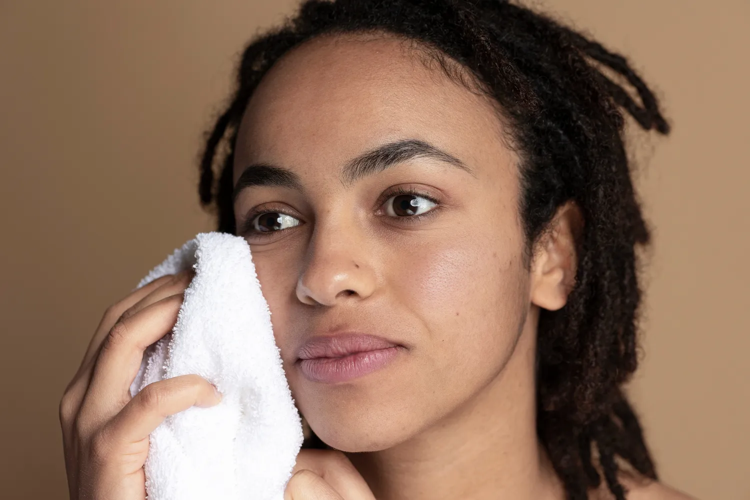 Can Hard Water Cause Skin Irritation? Here's What You Need to Know