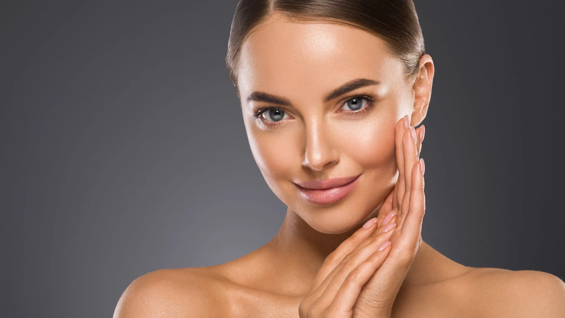 The Difference Between Facial Toner and Serum: A Complete Guide
