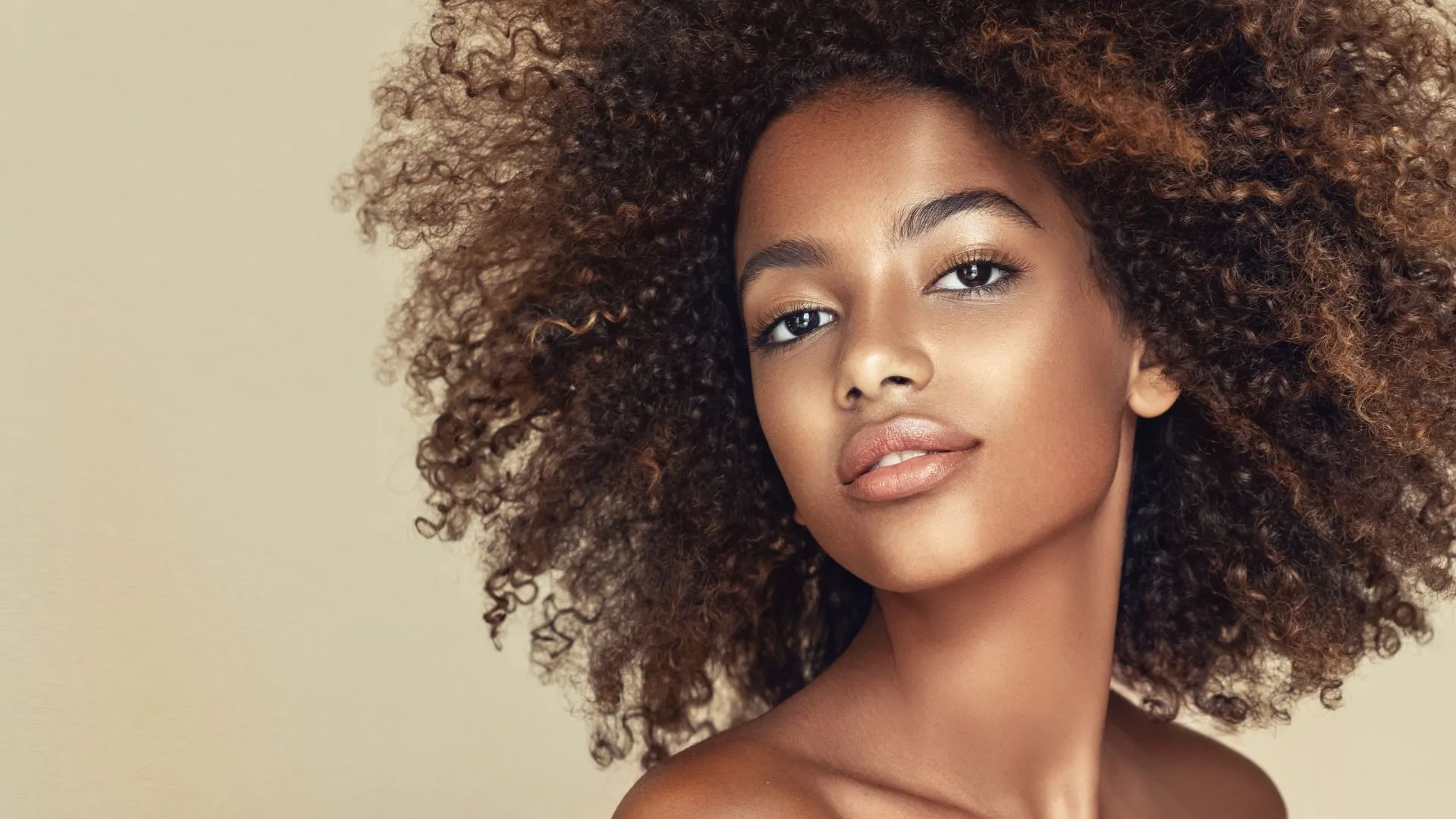 The Surprising Benefits of Wearing Sunscreen at Night