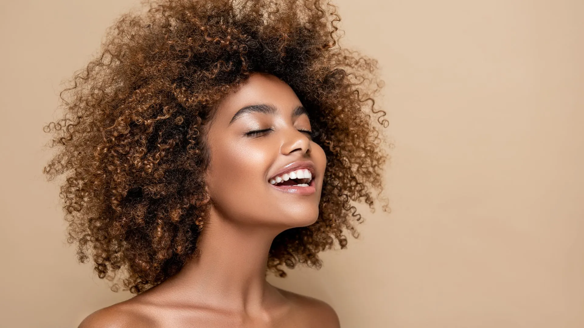 Discover the Meaning of Dewy Glow: A Skincare Guide for Radiant Skin