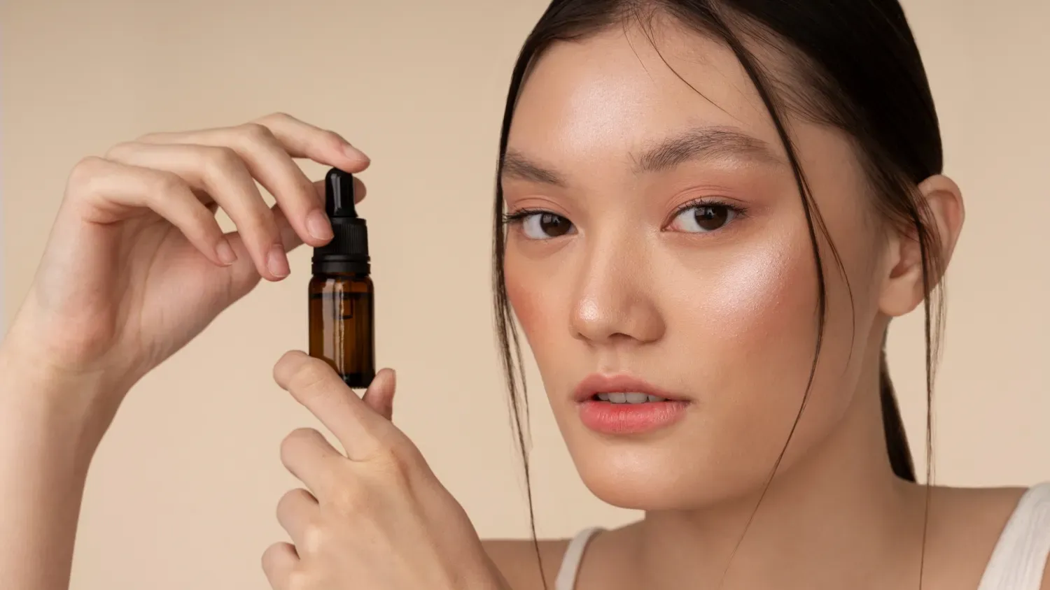 Retinol with Peptides: The Ultimate Skincare Duo for Melanin-Rich Skin