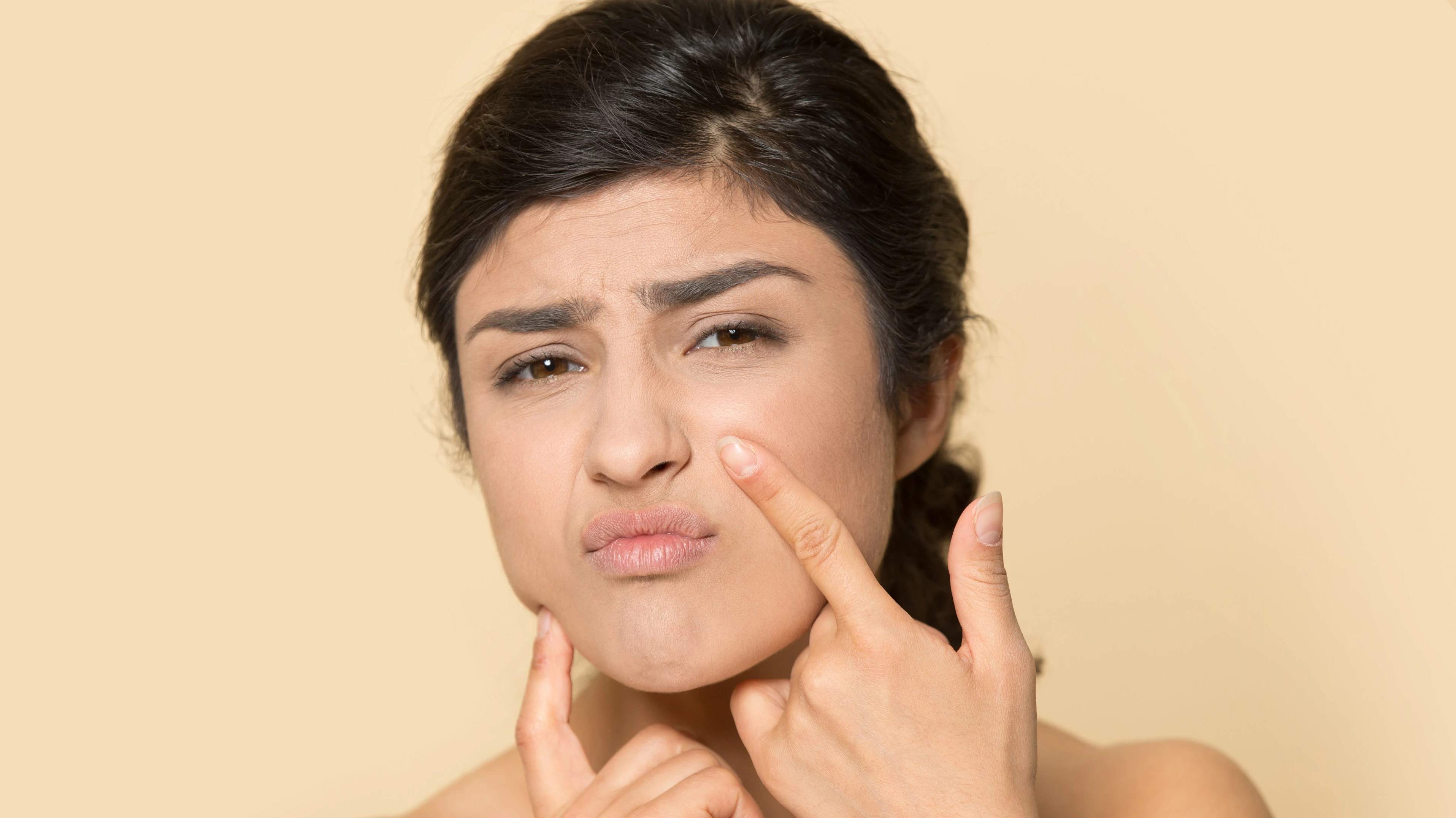 From Acne to Anti-Aging: How Retinol Serum Transforms Your Skin
