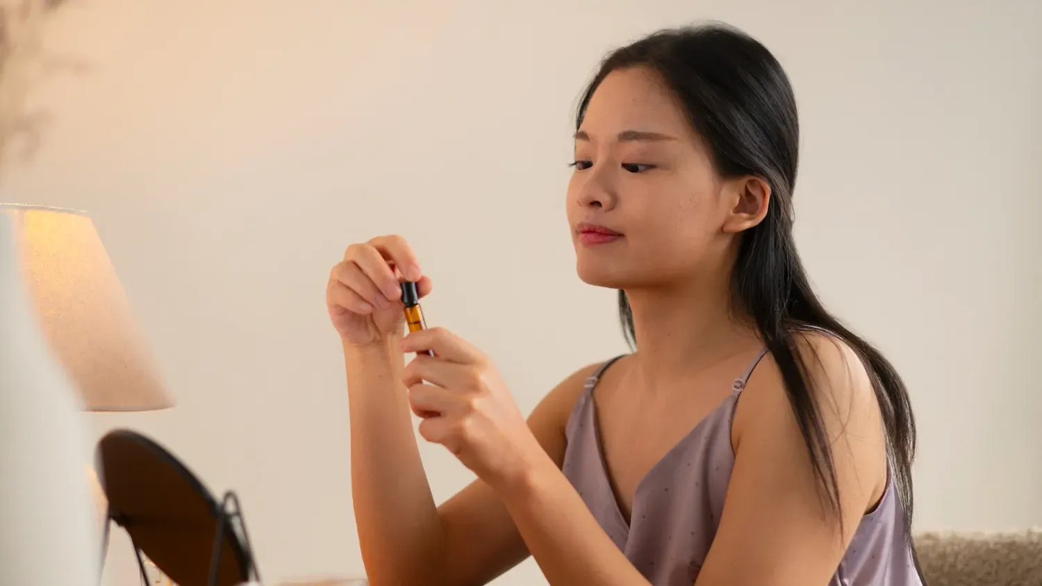 Why Hydrating Face Serums Are Essential for Dry Skin