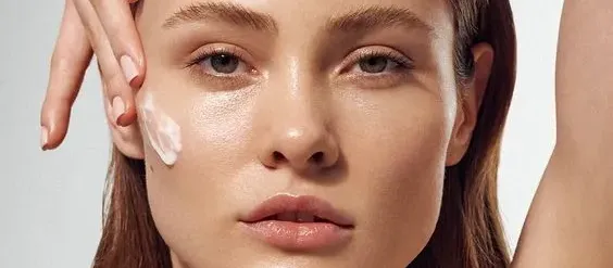 Finding the Best Sunscreen for Dehydrated Skin