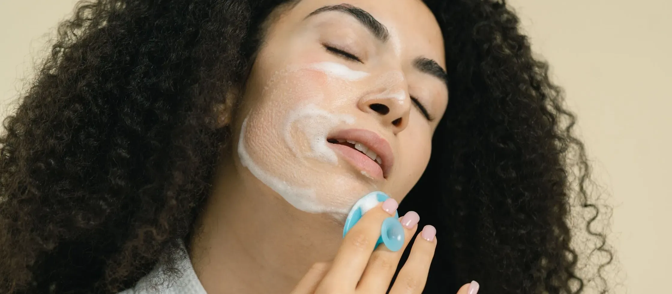 The Essential Guide to Choosing the Right Acne Face Wash