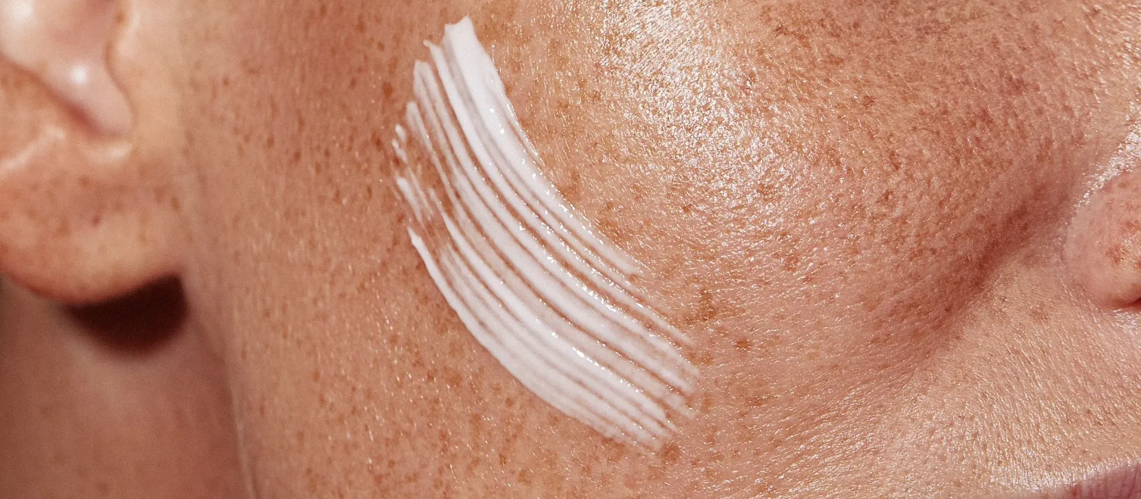 Exploring the Benefits of Gel Sunscreens for Your Skin