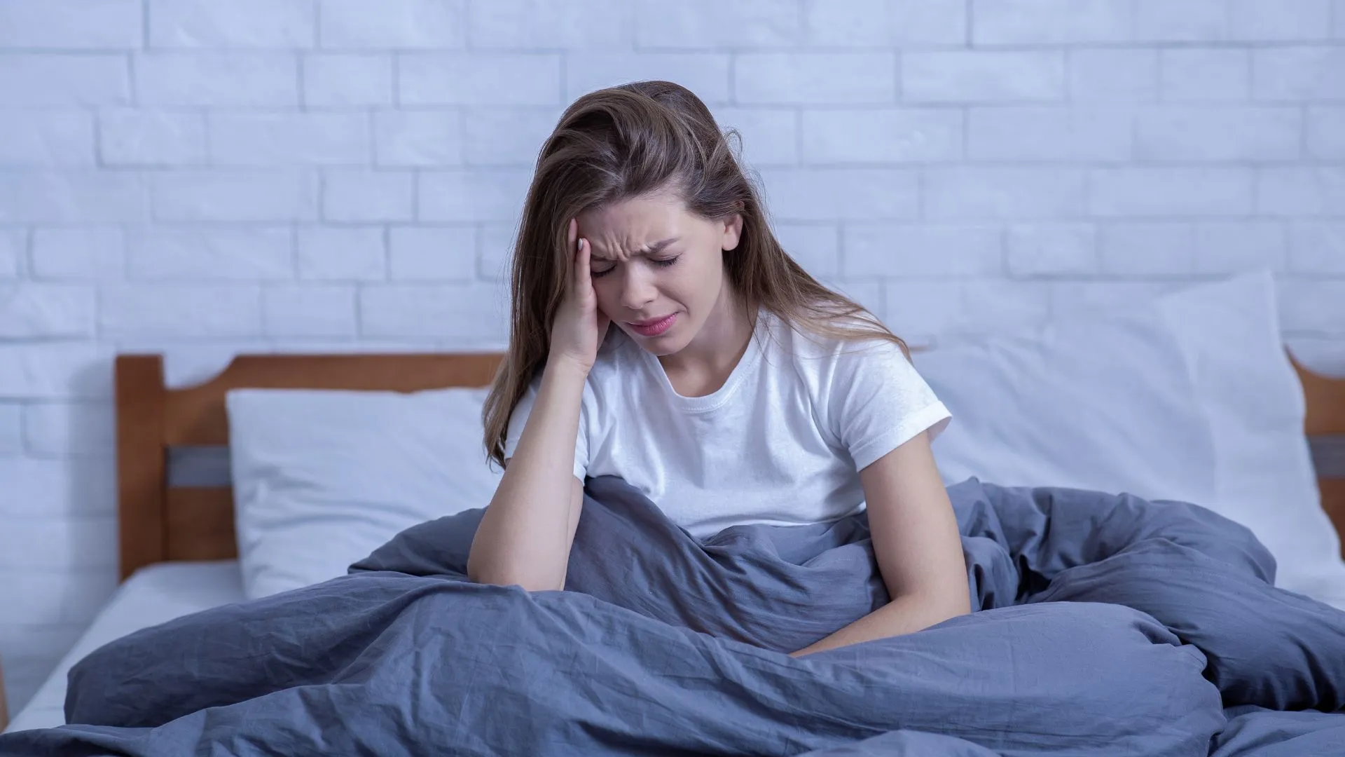 Struggling to Sleep? Discover the Causes, Symptoms, and Treatments of Insomnia