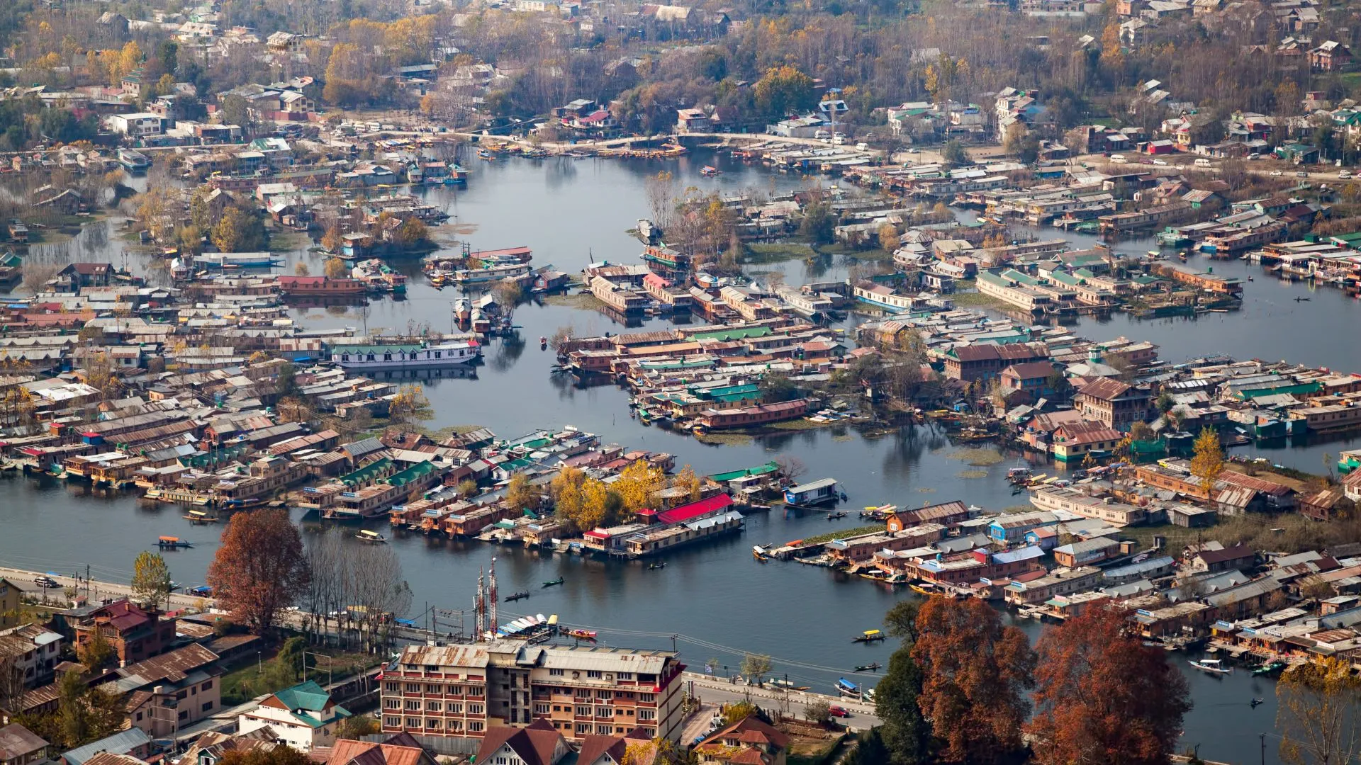 What are the mythological stories and spiritual significance of Shankaracharya Temple in Srinagar?
