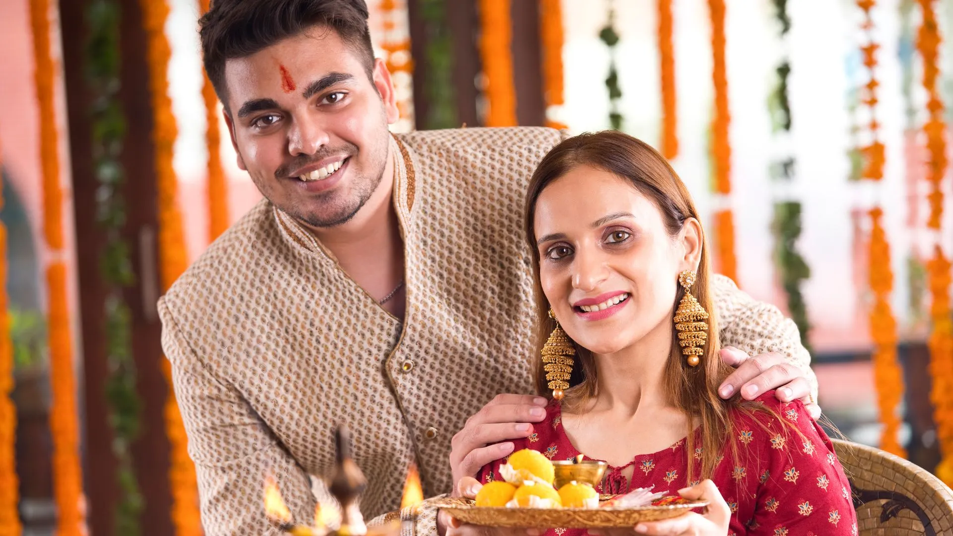 How to Make Rakhi Cards for Bhaiya Bhabhi?