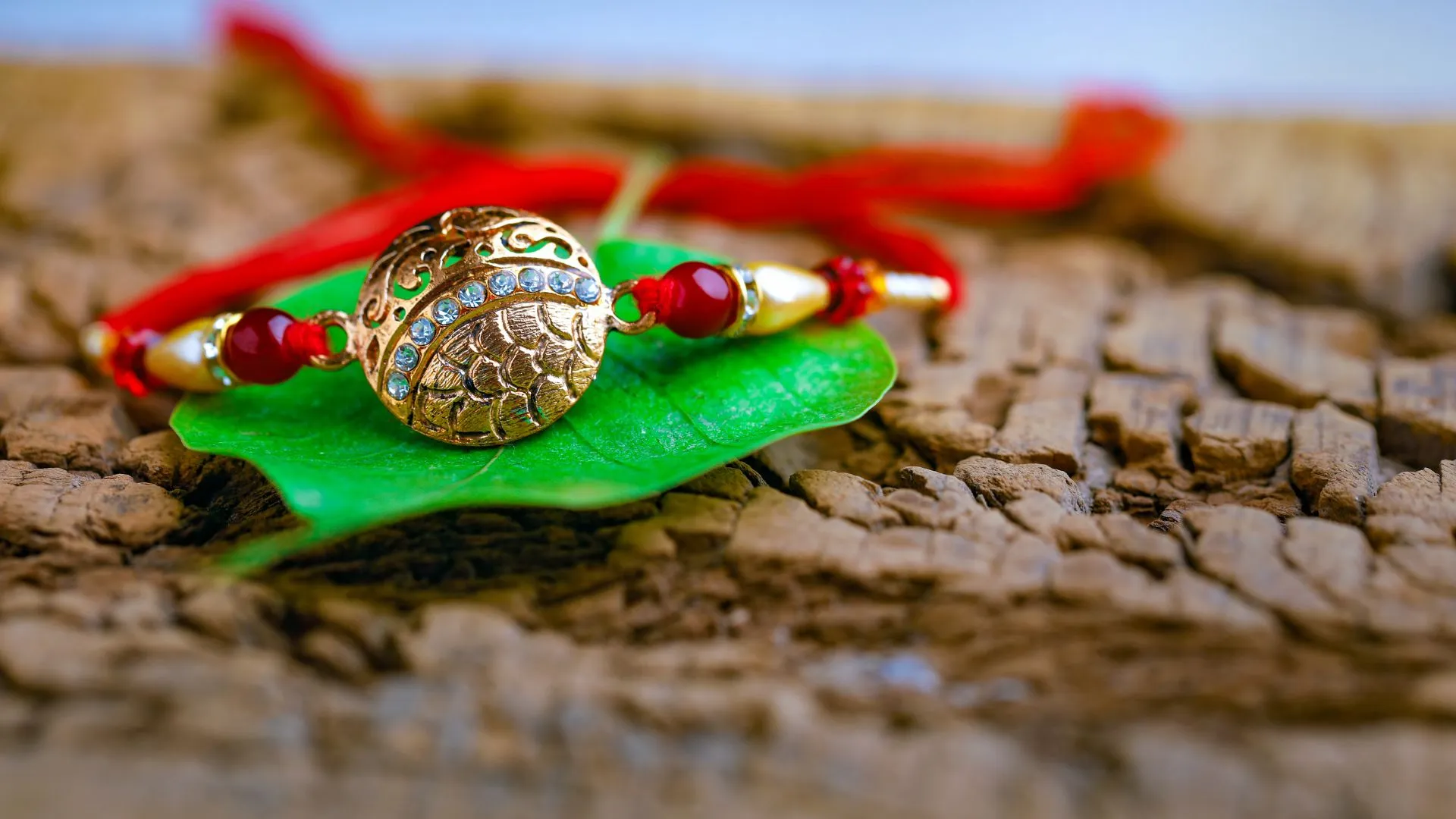 How to Send Rakhi Abroad and Make Raksha Bandhan 2024 Memorable