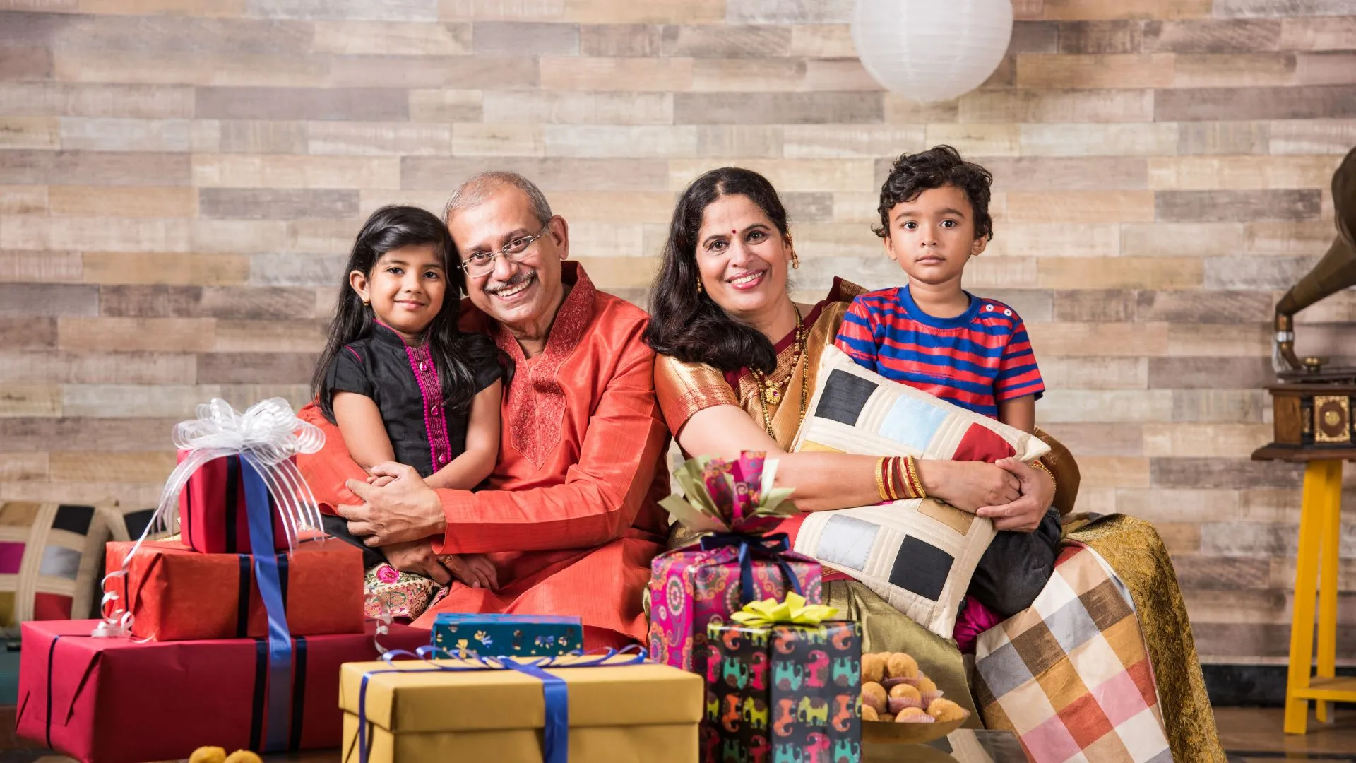 7 DIY Diwali Gift Ideas to Illuminate Your Loved Ones' Lives