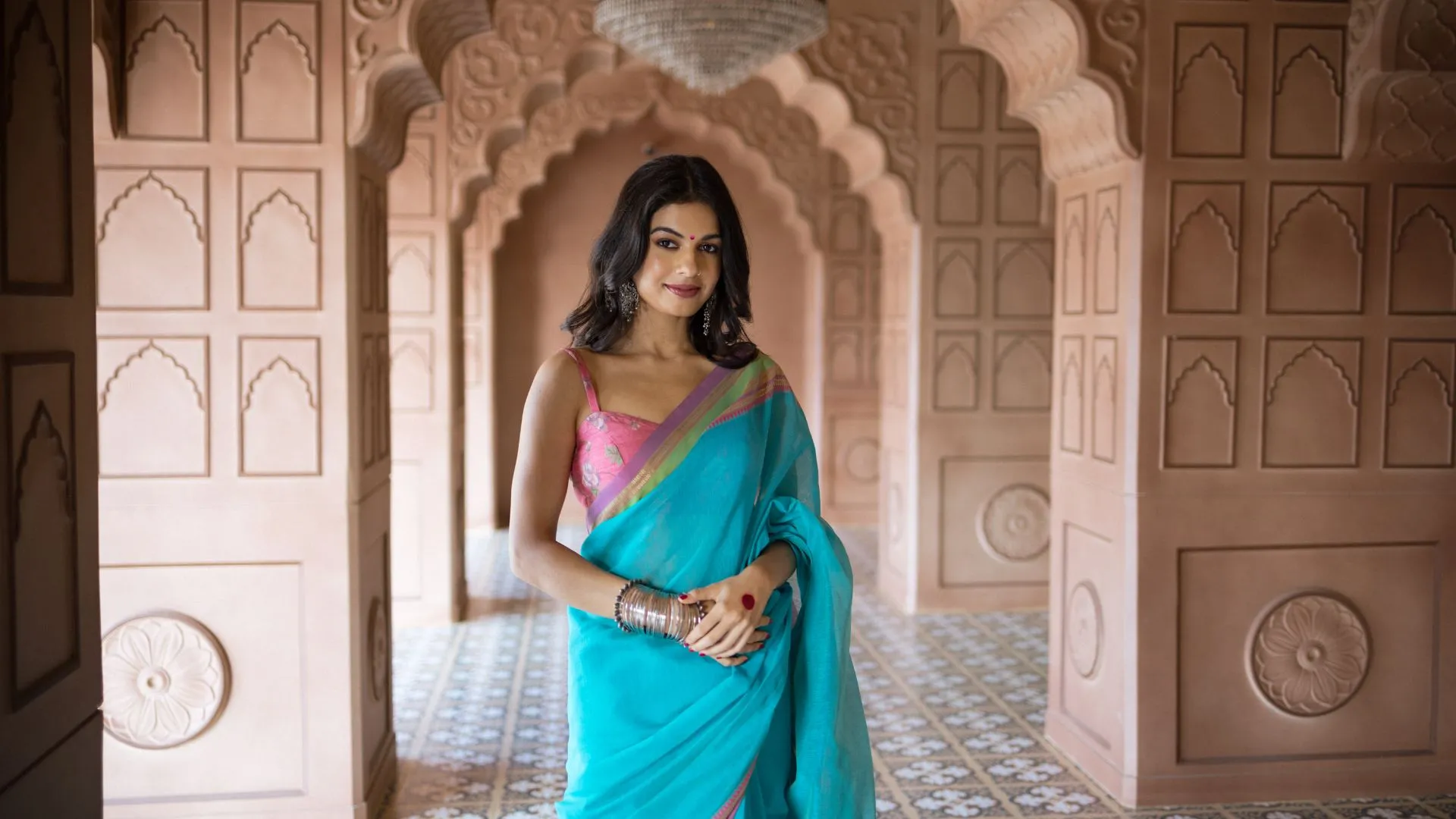 How to Nail Your Karwa Chauth Look? A Complete Guide to Elegant Styling