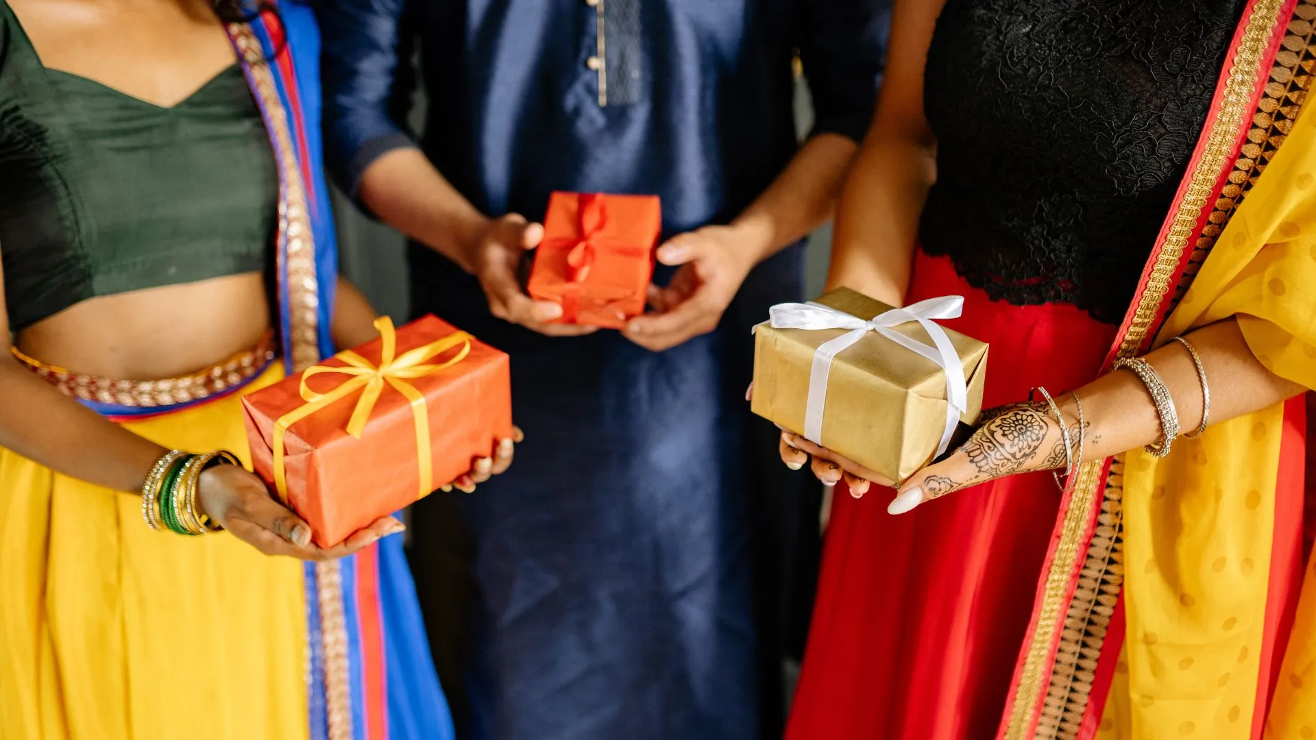 What Are the Best Diwali Gifts to Make Your Loved Ones Smile?