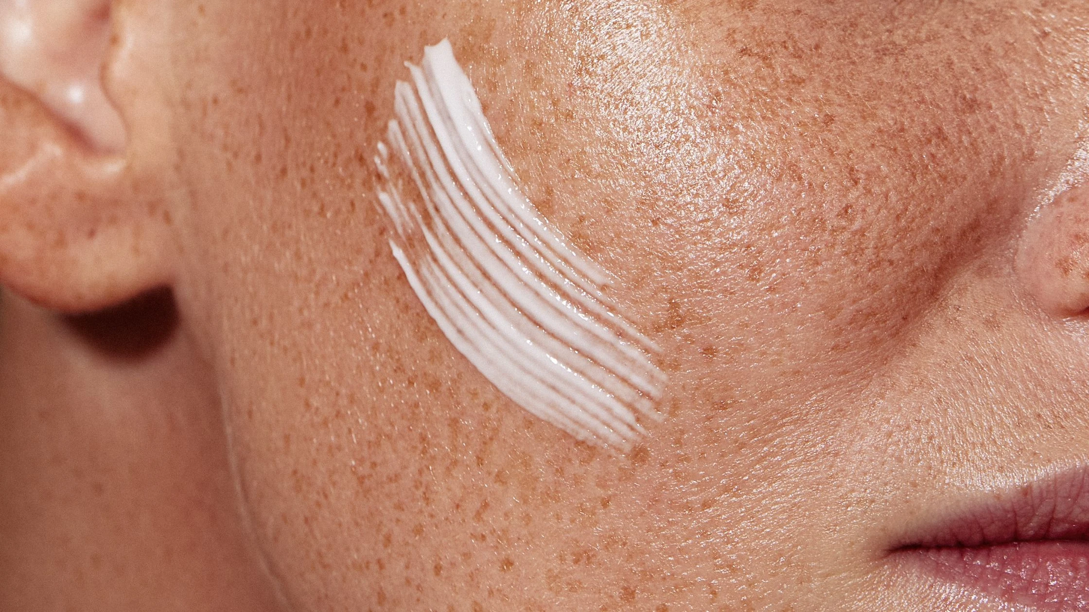 How to Choose the Best Tinted Sunscreen for Your Skin