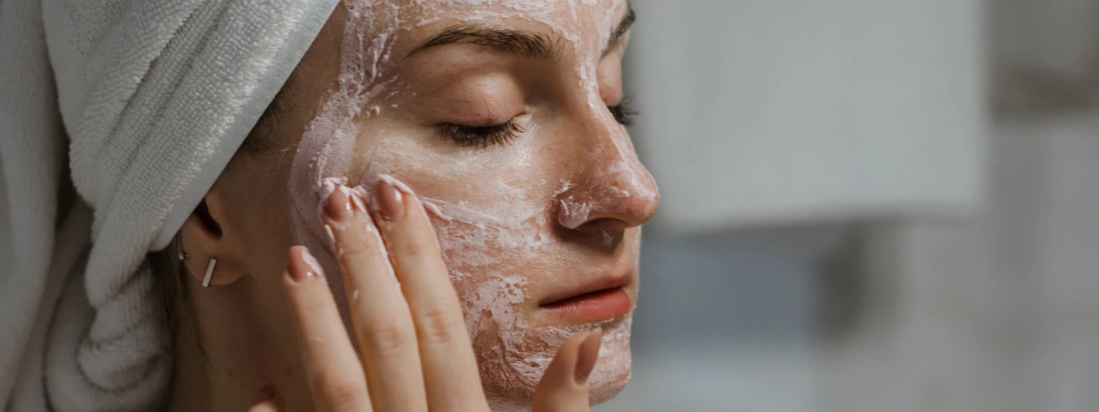 7 Nighttime Skincare Essentials Every Teen Needs