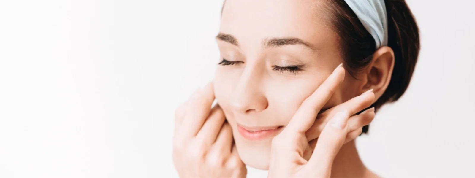 7 Reasons for Dry Cheeks in Combination Skin