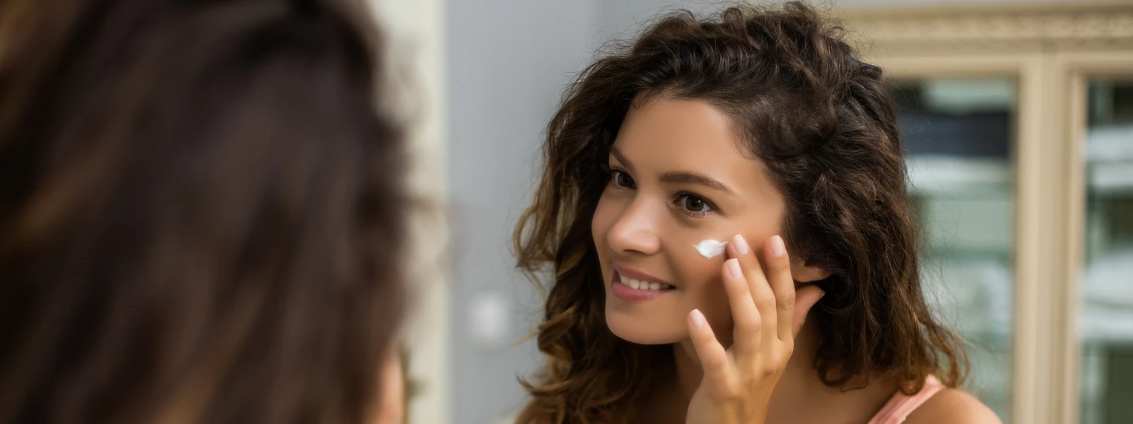 9 Benefits of Niacinamide for Dehydrated Dry Skin