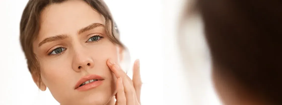 How to Fade Dark Spots Naturally & Effectively