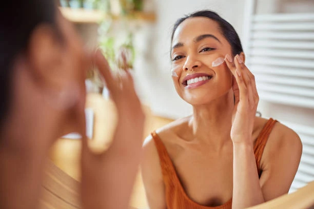 Glow Guide: Mastering Sunscreen for Radiant Skin