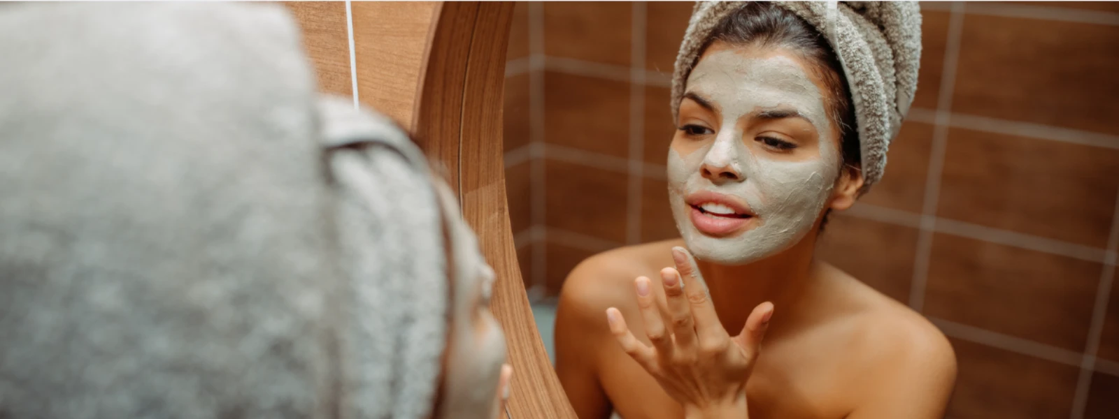 Oily Skin Sunscreen: Matte vs. Greasy Formulas