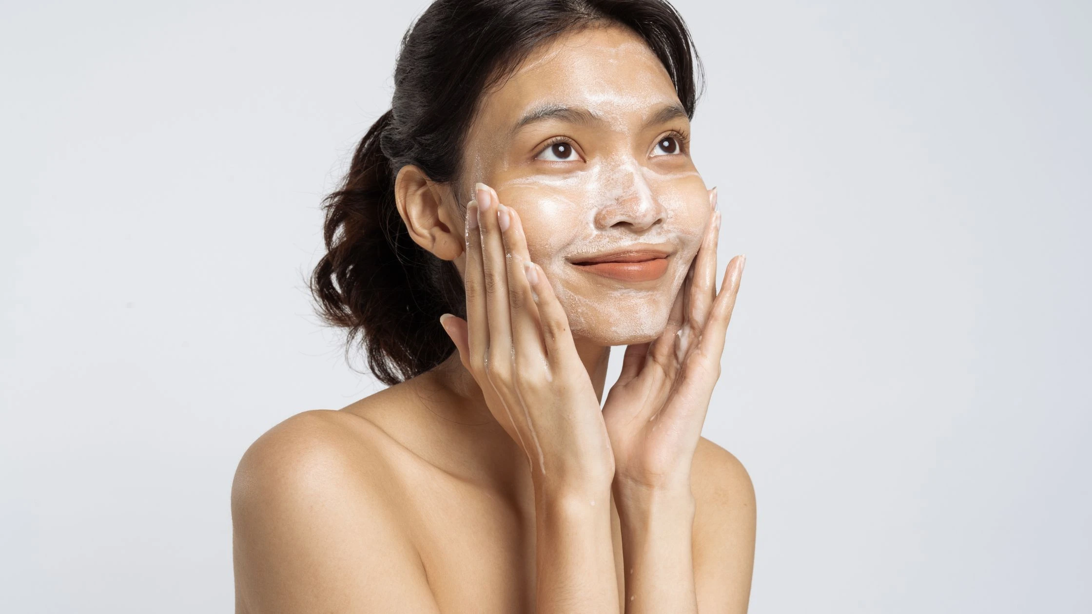 Sensitive Skin Cleanser: Your Complete Guide