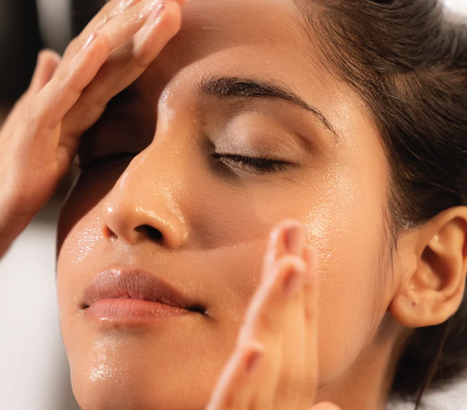 Asaya's Oily Skin Savior: Unlock Radiant Beauty