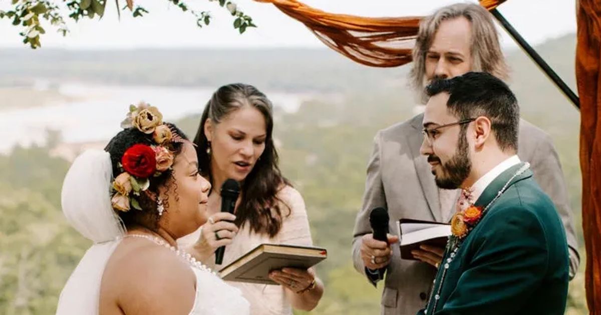 How to Officiate a Wedding: A Step-by-Step Guide