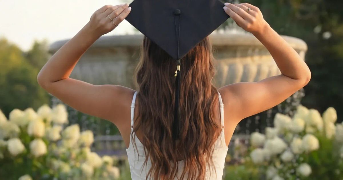 High School vs. College Graduation Dress: Is There Actually a Difference?