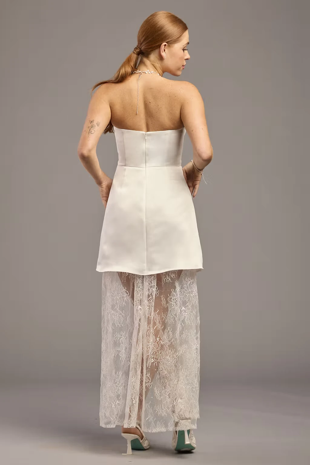 formal chic dress code 10 Attire Ideas for Women: Dresses, Gowns & More فساتين سهرة فخمة وغريبة