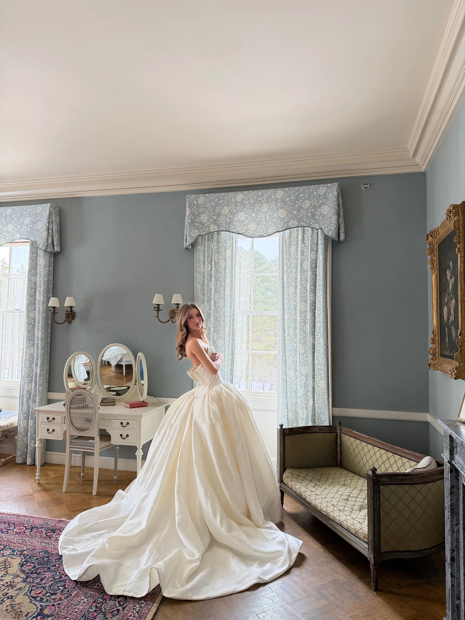 A Modern Love Story at a Historic Estate: Winter Wedding Inspiration for Today's Couples
