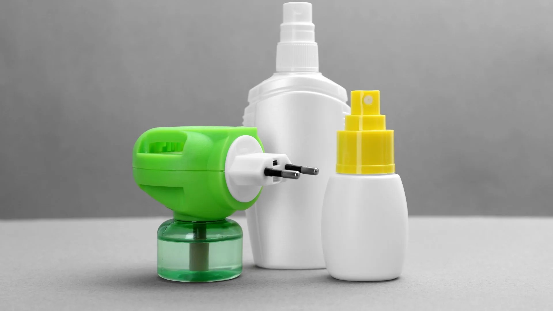 Mosquito Killing Machine vs All-Natural Spray: Which is the Better Choice?