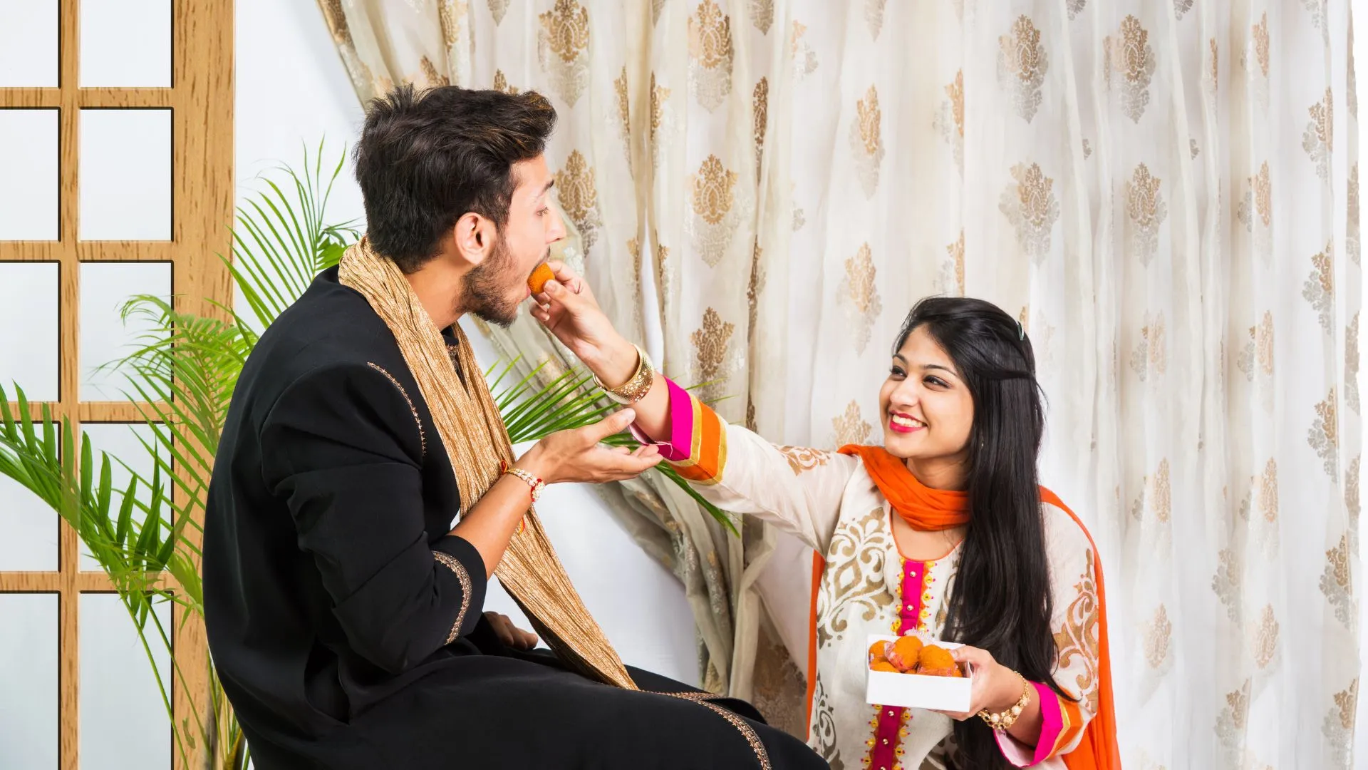 Stunning Rakhi & Lumba Sets: Perfect for Celebrating