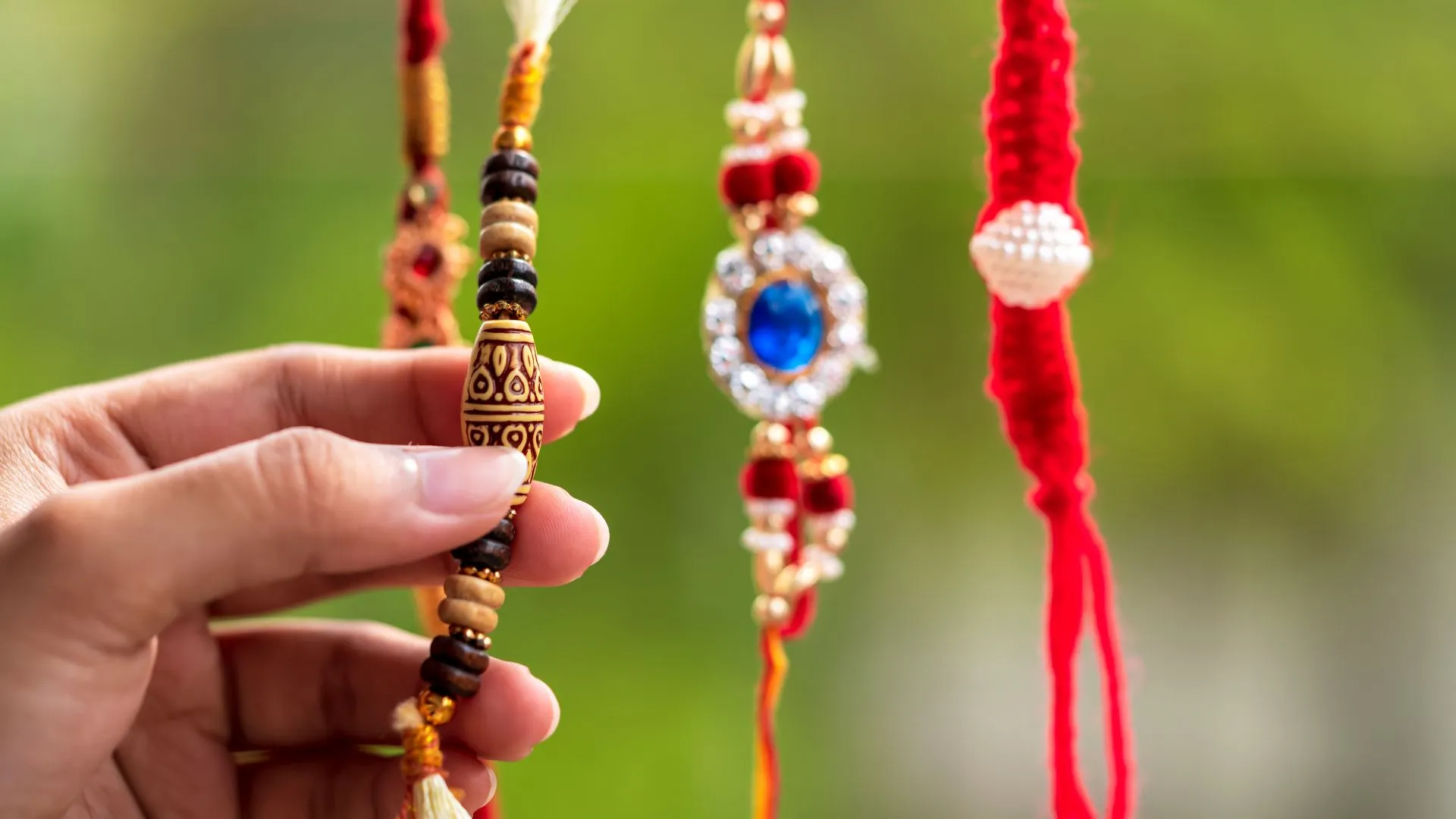 Shop Stunning Rakhis Online with Phool