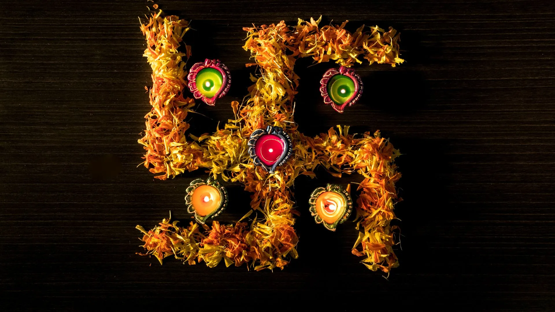 Corporate Diwali Gift Hampers: Elevate Your Business Gifting This Festive Season