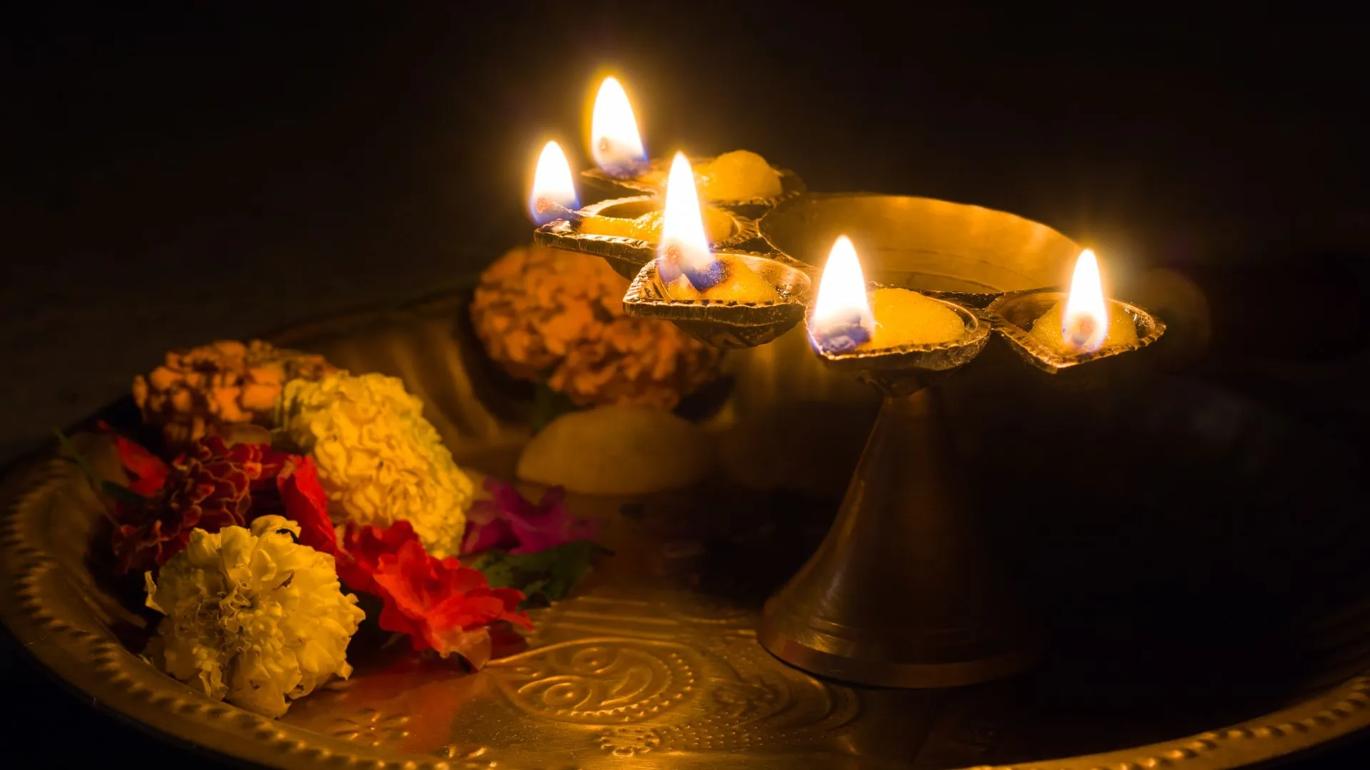 Elevate Your Corporate Gifting with Phool This Diwali
