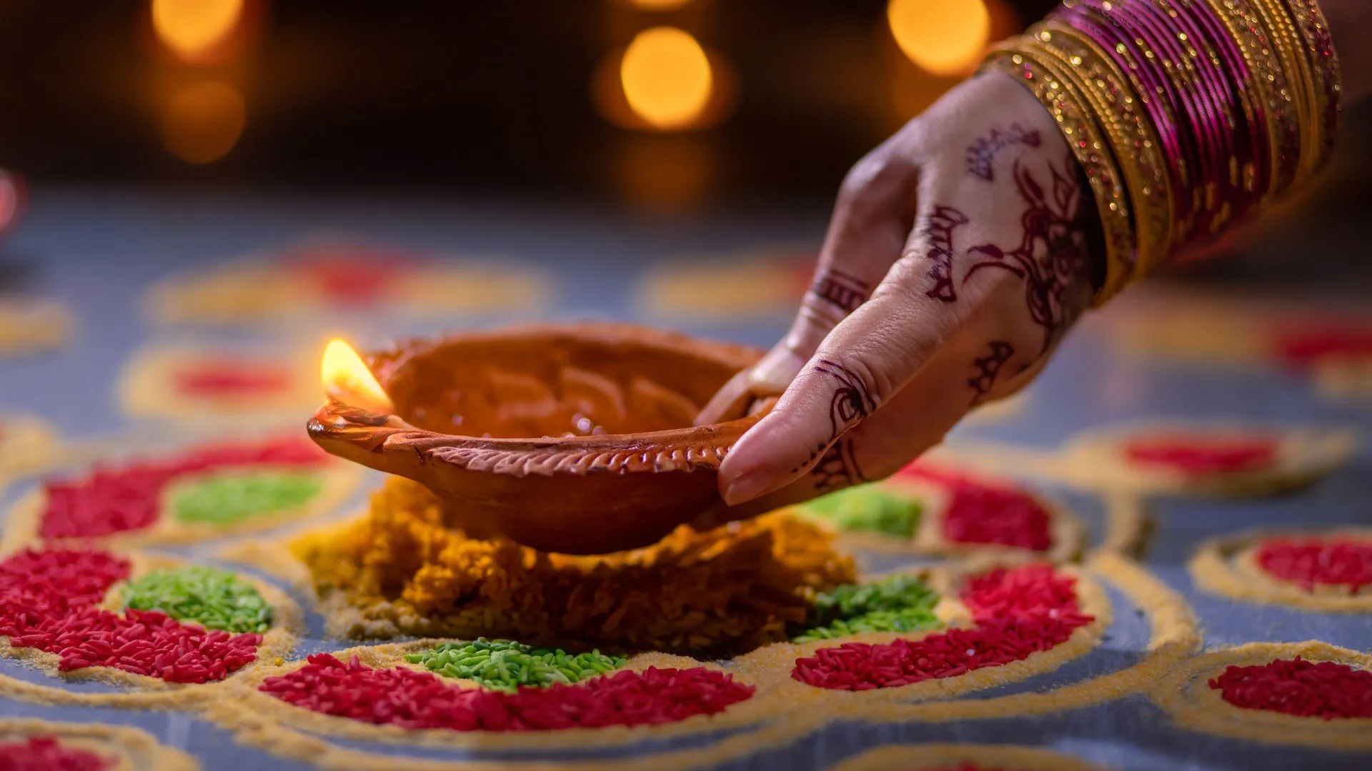 Brighten Your Diwali with Exquisite Decorated Diyas
