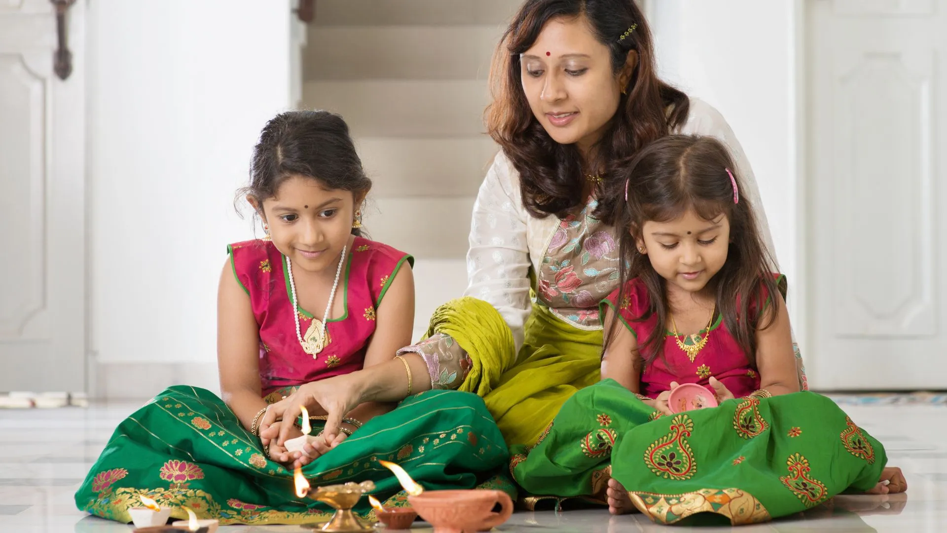 Illuminate Your Diwali with Decorative Diyas
