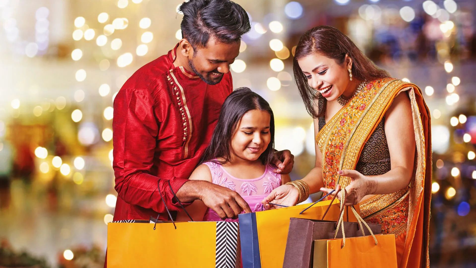 Celebrate Diwali with the Perfect Gift for Your Mum