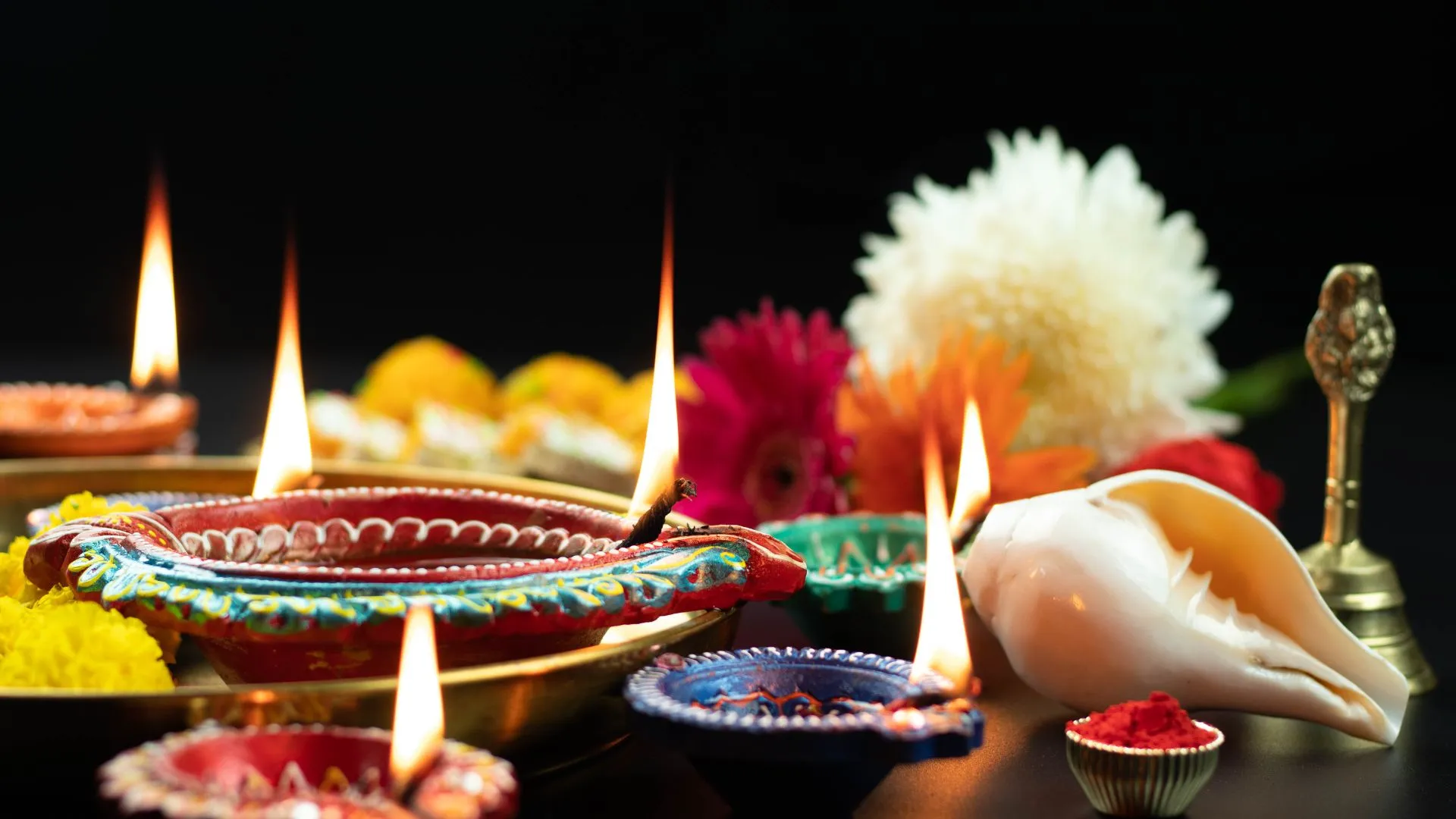 Finding the Perfect Diwali Gift for Relatives: Tradition Meets Elegance