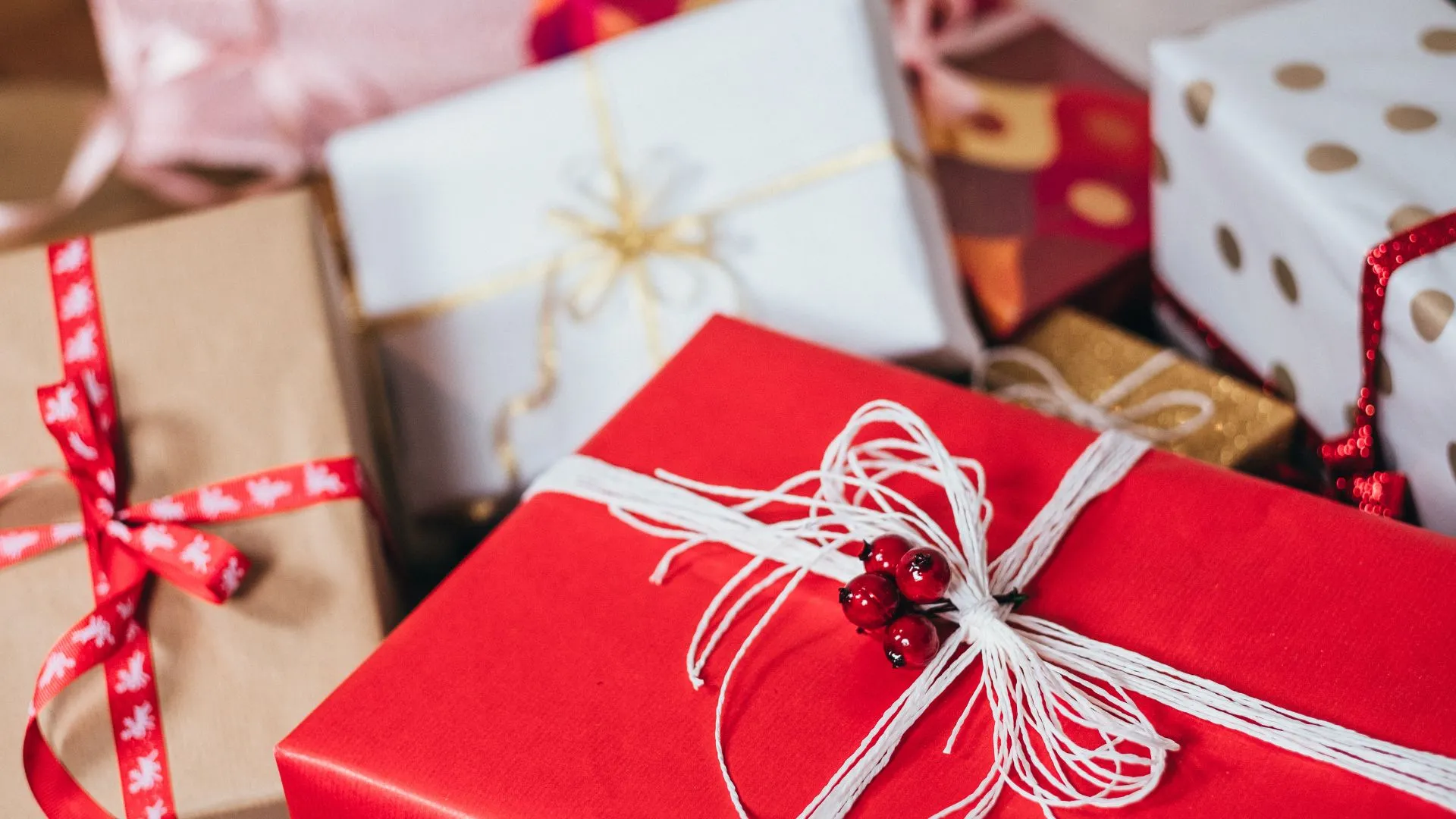 Best Rakhi Gifts for Younger Brother
