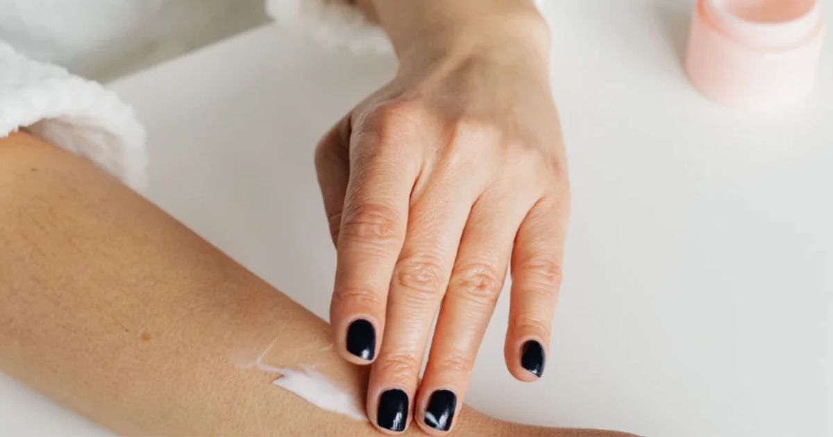 Causes of Uneven Body Tone FAQ: Skin Discoloration Explained