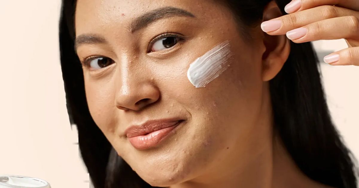 12 Affordable Best Moisturizers for Glowing Skin