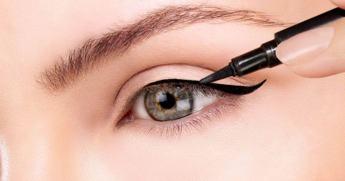 Tutorial Smokey Eye: guida passo-passo per un trucco seducente e intenso.