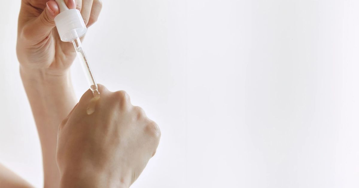 7 Best Hydrating Serums for Dry Skin Relief