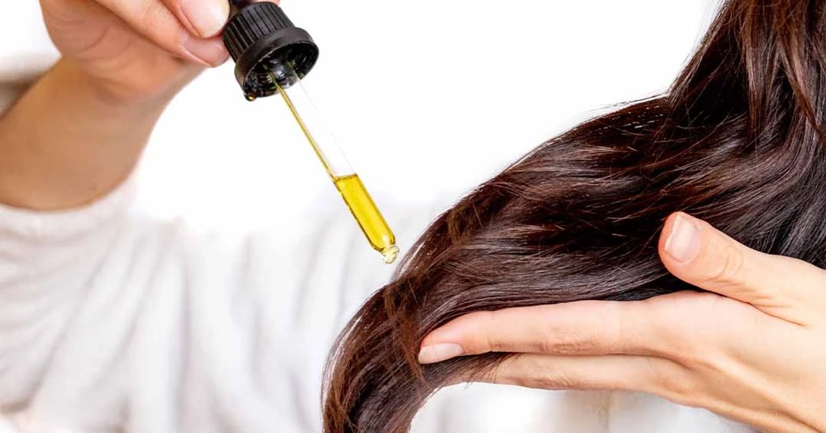 7 Incredible Castor Oil Benefits for Hair Growth & Shine - Smytten