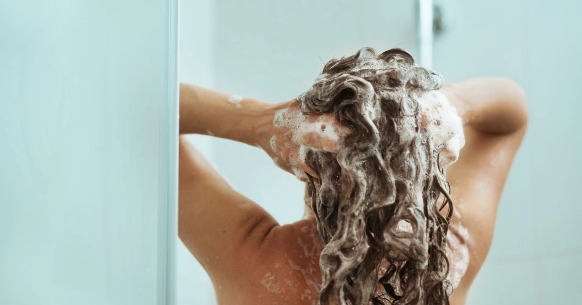 I 9 migliori shampoo per fermare la caduta dei capelli e stimolare la crescita.