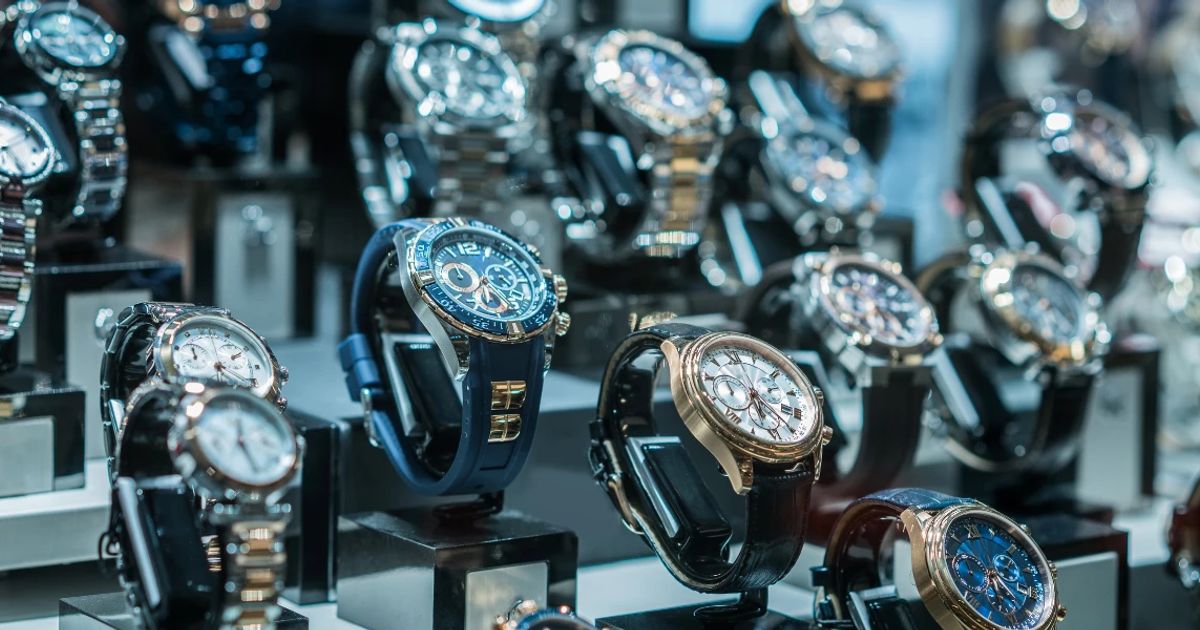 10 Essentials for Buying Minimalist Luxury Watches