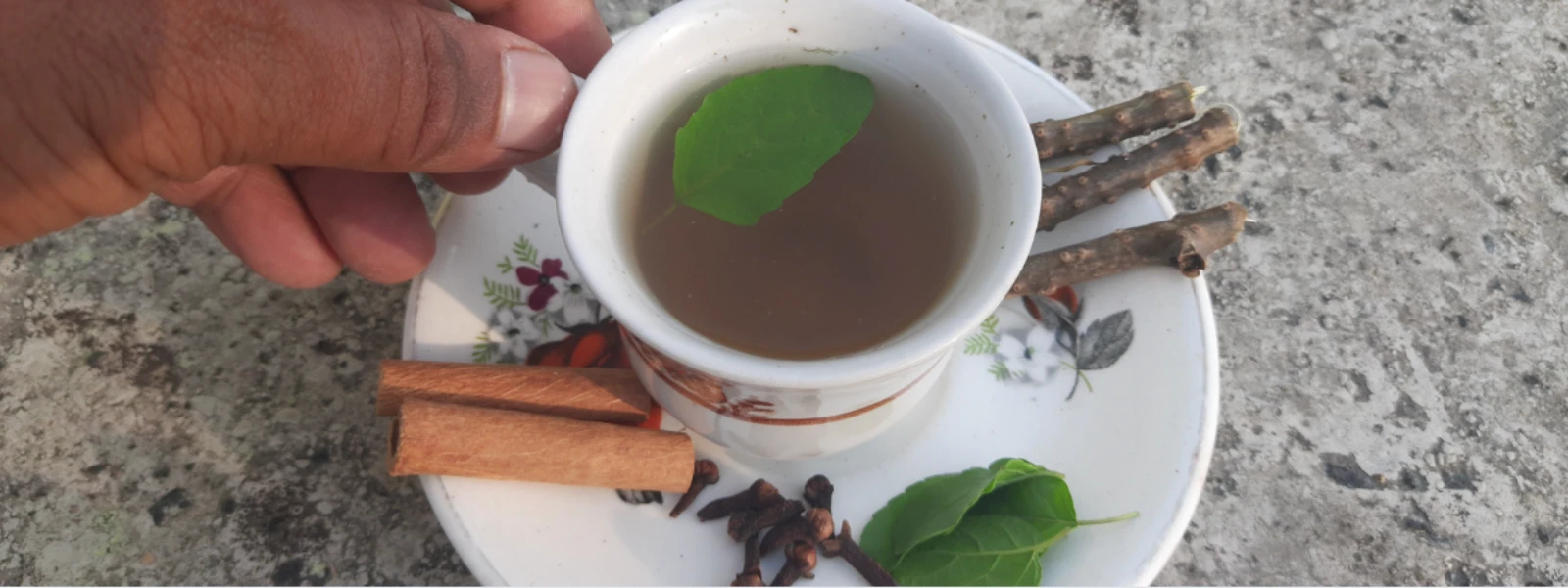 7 Ayurvedic Kadha Recipes to Soothe Your Cold Naturally