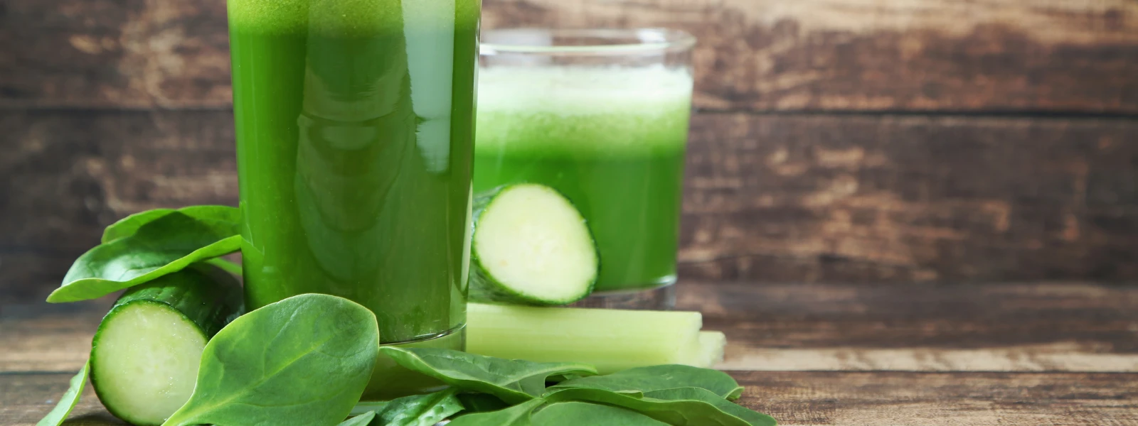 How to Make the Perfect Daily Greens Smoothie